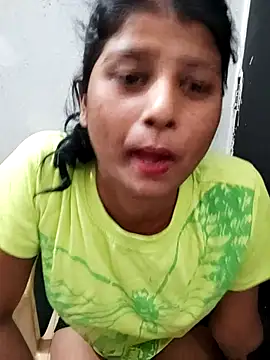 Aa-y-e-sha-Ju-l-ka's cam snapshot