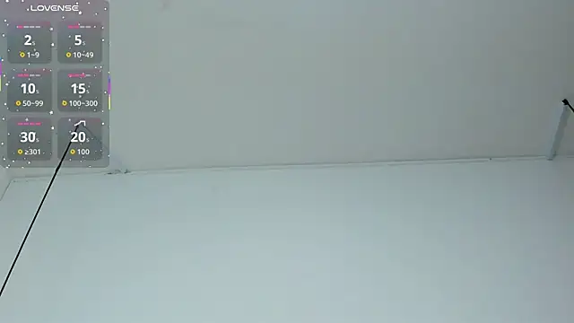 CharloteBrown_'s cam snapshot