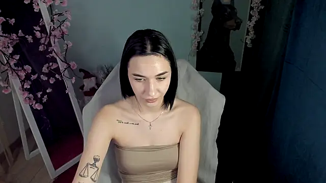 Bella_Night4's cam snapshot