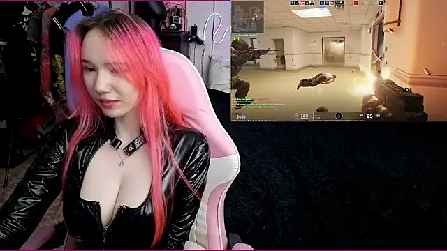 Maya_Viola's cam snapshot