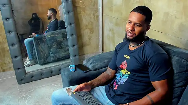 jay_jhonson01's cam snapshot