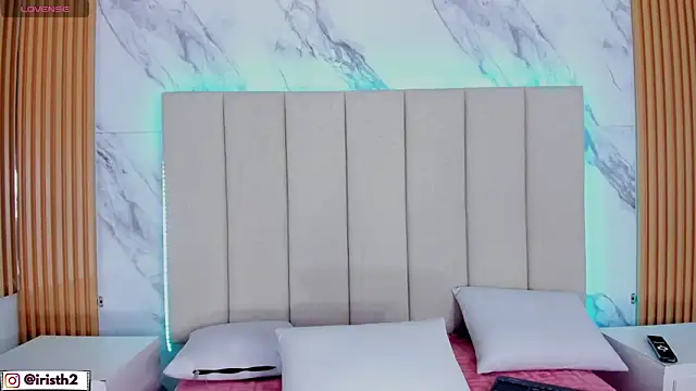 Iris_Thompson_'s cam snapshot