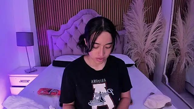 Starbutterflyy_'s cam snapshot