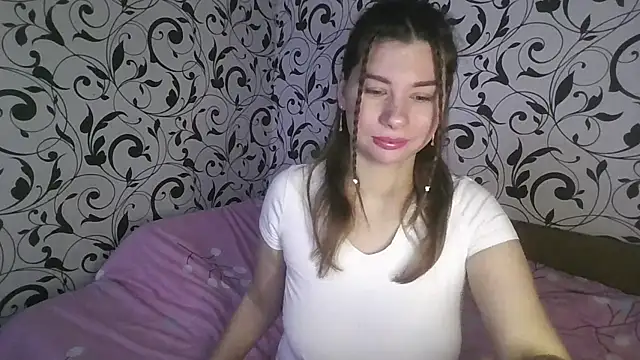 YourEmilie's cam snapshot