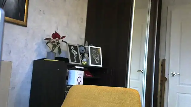 AngelinaLove28's cam snapshot