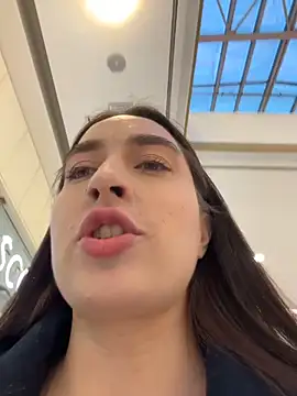 Holly_Play live sex cam