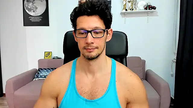 BrutusK08 live sex cam