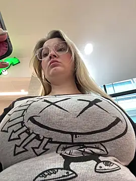 Teya_moon_'s cam snapshot