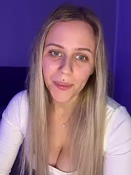 lunawolf21 live sex cam