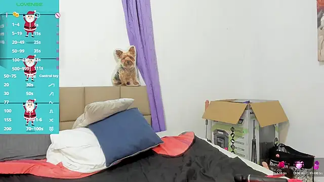 lilybaudyn_'s cam snapshot