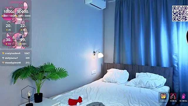 LaurieGutierrez's cam snapshot