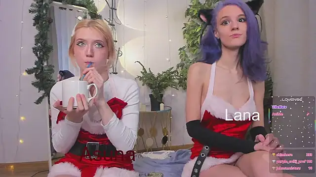 PrettyLadies_'s cam snapshot