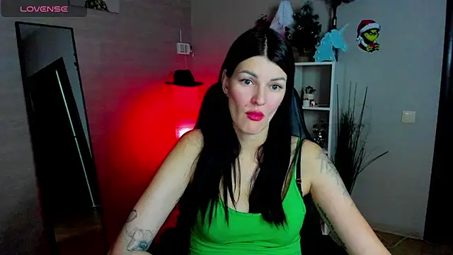 O1d_Lady's cam snapshot