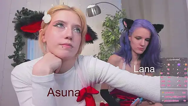 PrettyLadies_'s cam snapshot