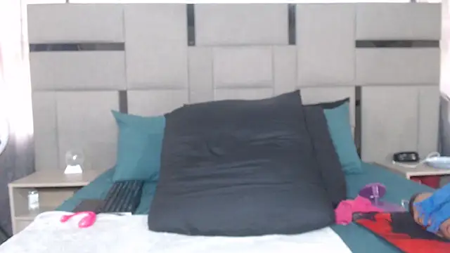 BOOTYDIVAXXX's cam snapshot