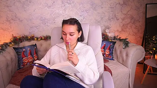 UrMuseOn's cam snapshot