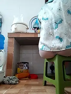 July-Asian's cam snapshot