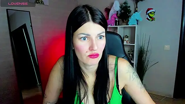 O1d_Lady's cam snapshot