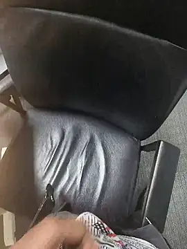 hotboy43339's cam snapshot