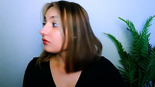 veryshygirl's cam snapshot