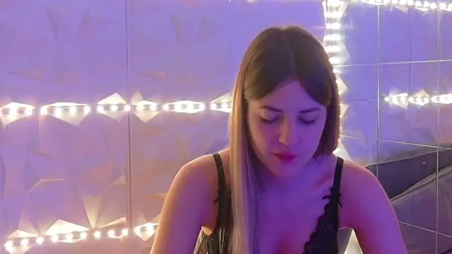 Aishha_'s cam snapshot