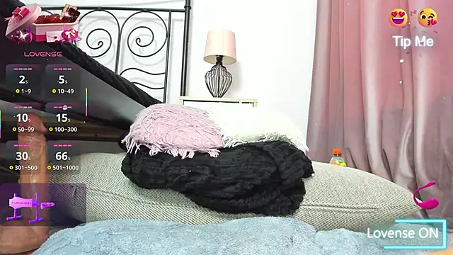 LollaVibes live sex cam