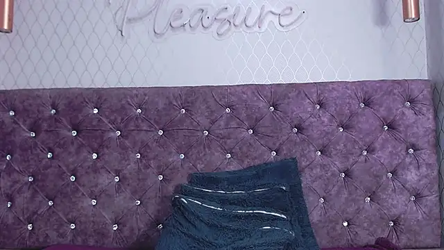 VALENTINA3x's cam snapshot