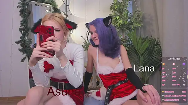 PrettyLadies_'s cam snapshot