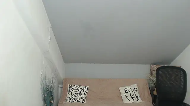 BrendaSkye's cam snapshot