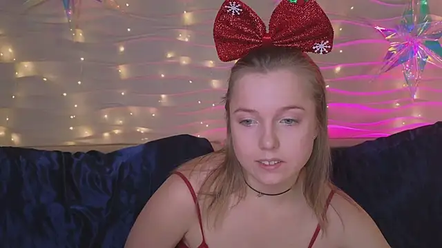 mary_ton's cam snapshot