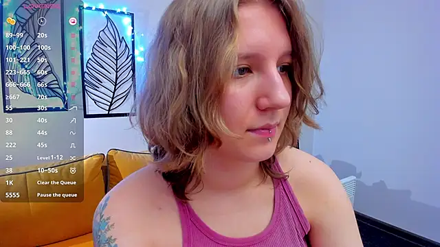 Hailey_Foxy's cam snapshot