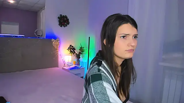 Laura_Leee's cam snapshot