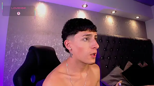 MateoMitchell live sex cam