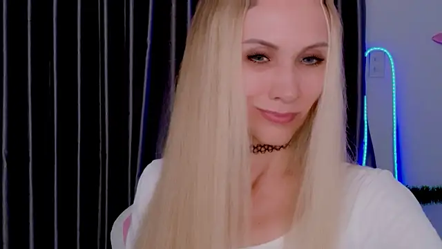 betty_xoxoo's cam snapshot