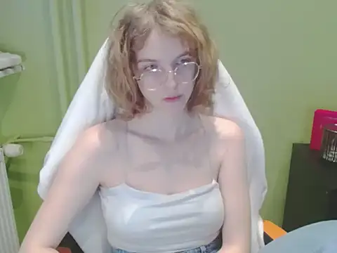 juicyPenny's cam snapshot