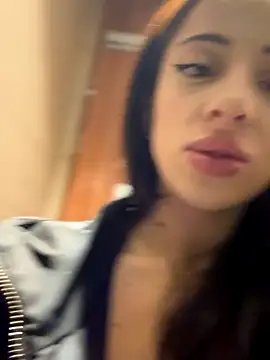 YeaLina live sex cam