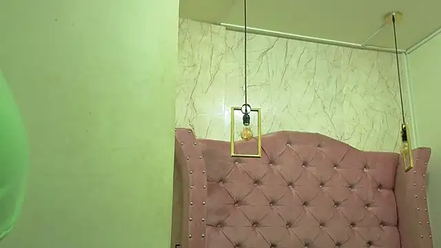 rosse_channel__'s cam snapshot