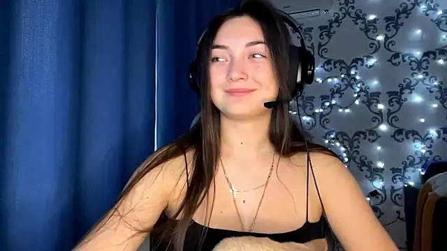 TwotyBright's cam snapshot