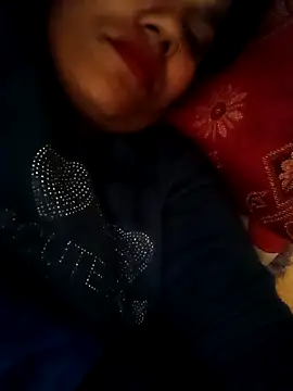 Desi_Biwi's cam snapshot