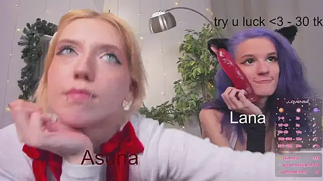 PrettyLadies_'s cam snapshot