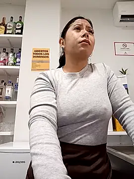 SusieSunnny's cam snapshot