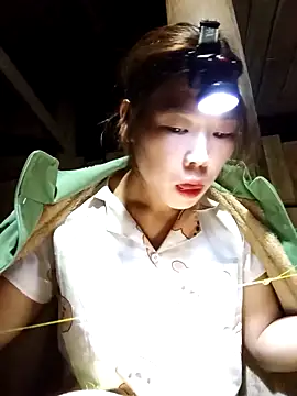 Ngocmi909 live sex cam