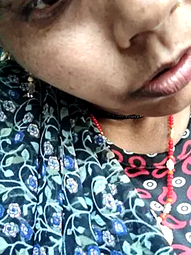 Pooja750's cam snapshot