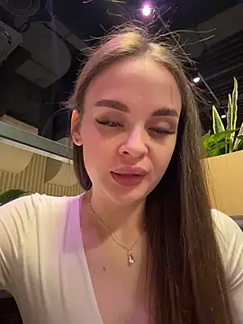 KristiRich live sex cam