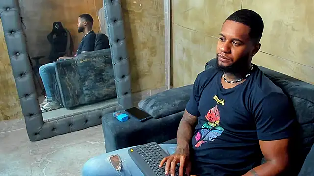 jay_jhonson01 live sex cam