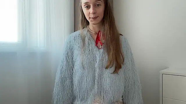 ShySchoolGirl live sex cam