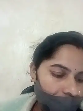 JULEE-740's cam snapshot