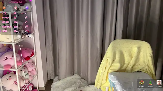 Kittenfishing's cam snapshot