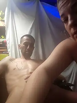 Eezyvibez87 live sex cam