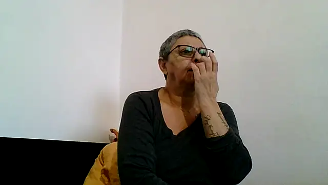 roseblak42 live sex cam